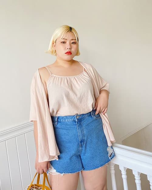 แต่งตัวสาวอวบ