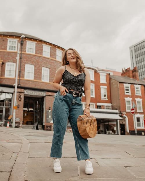 แต่งตัวสาวอวบ