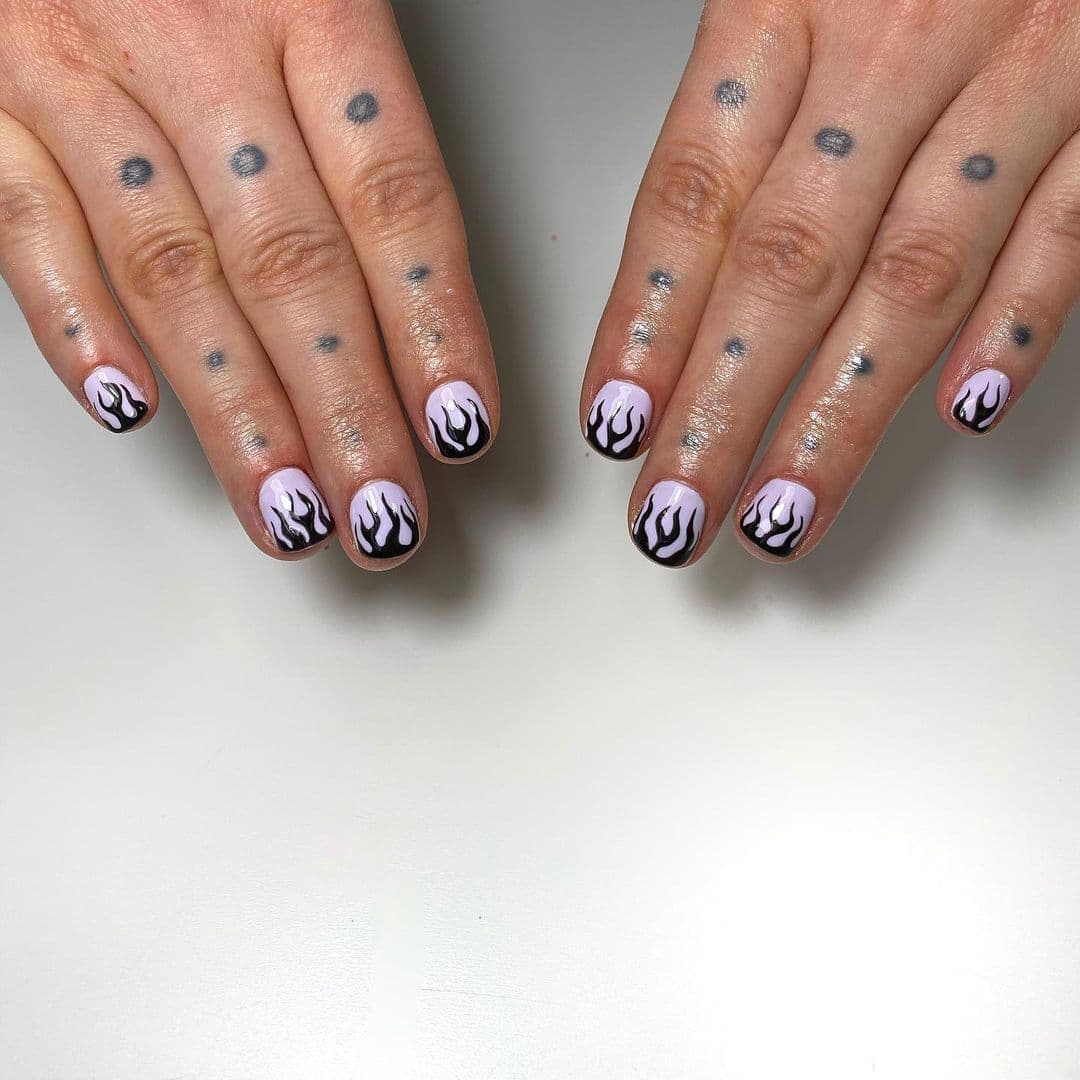 เล็บลายไฟ