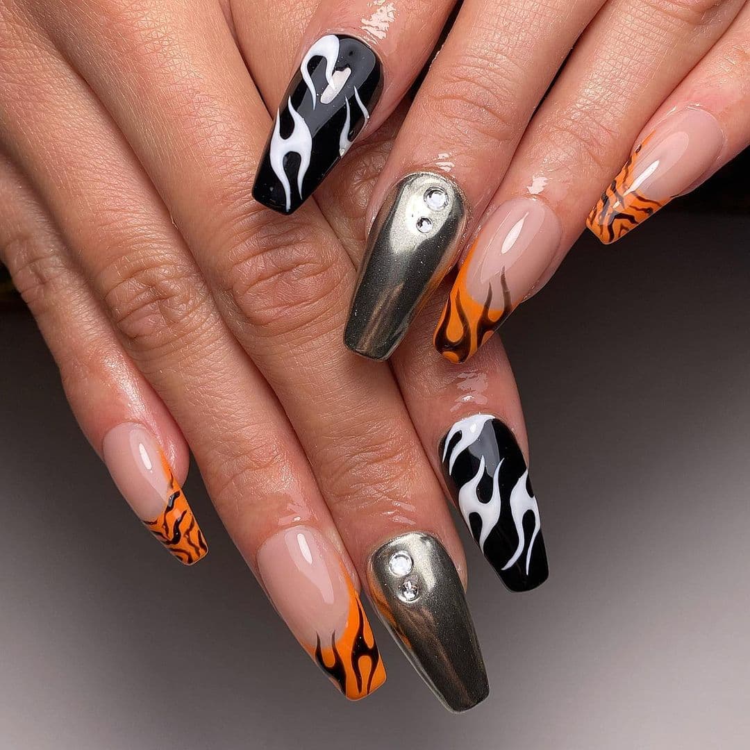 เล็บลายไฟ