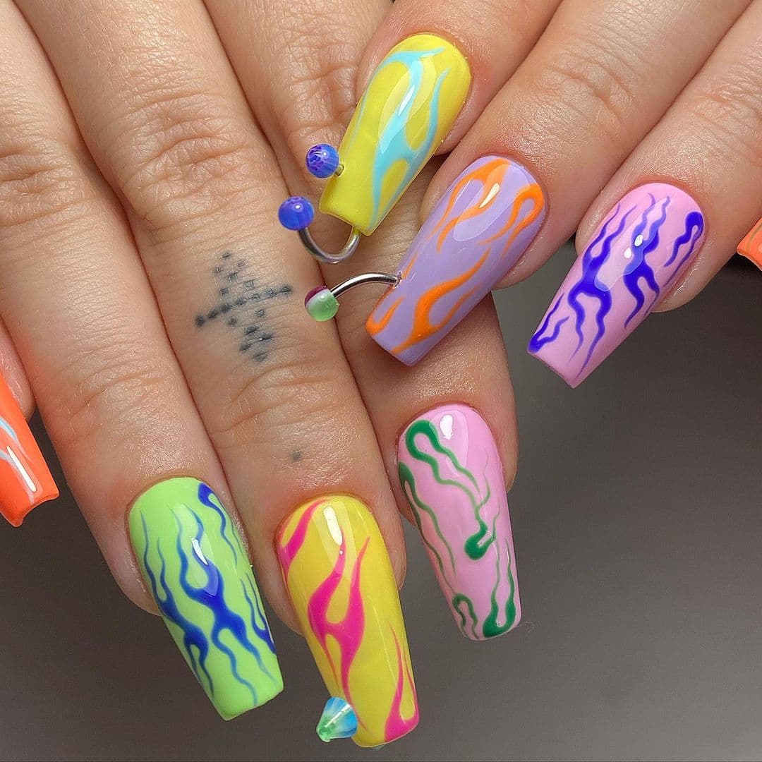 เล็บลายไฟ