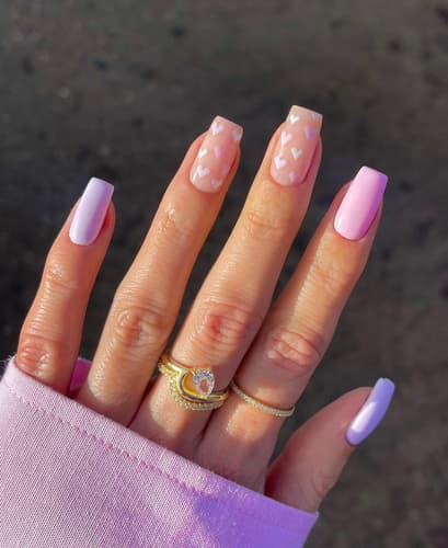 เล็บสีม่วง