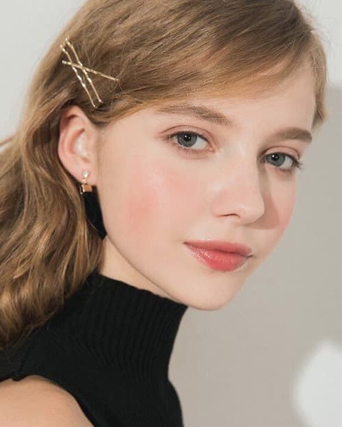 แต่งหน้าไปเรียน