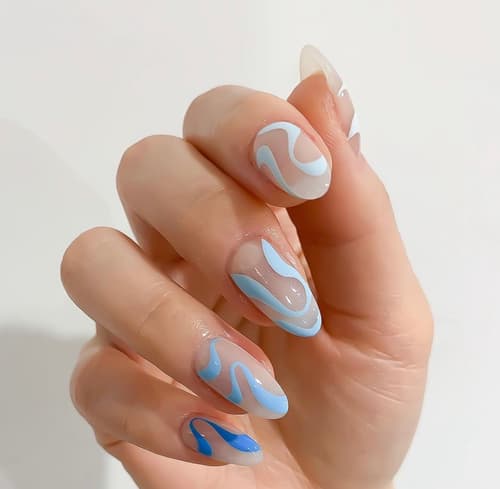 เล็บสีฟ้า