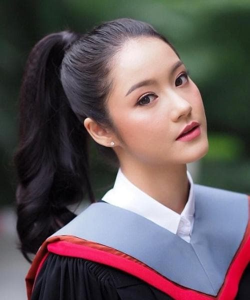 แต่งหน้ารับปริญญา