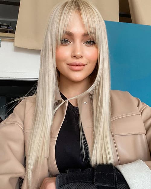 สีบลอนด์อ่อน