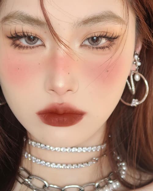 ดอลลี่อาย