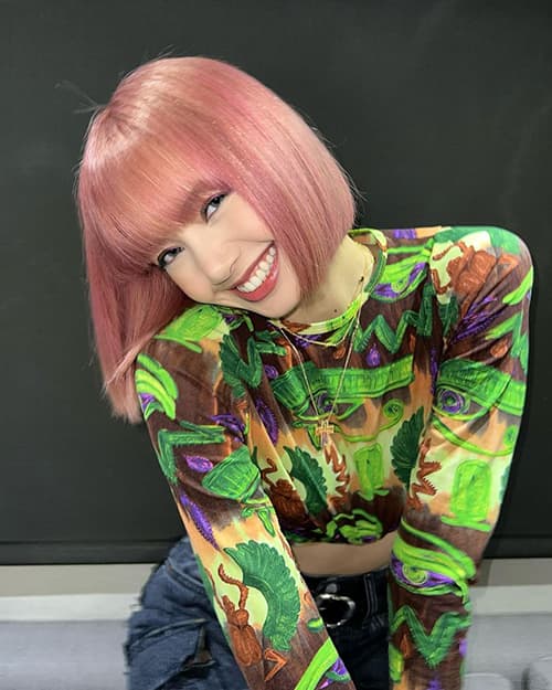 ผมสีบลอนด์ชมพู ลิซ่า Blackpink
