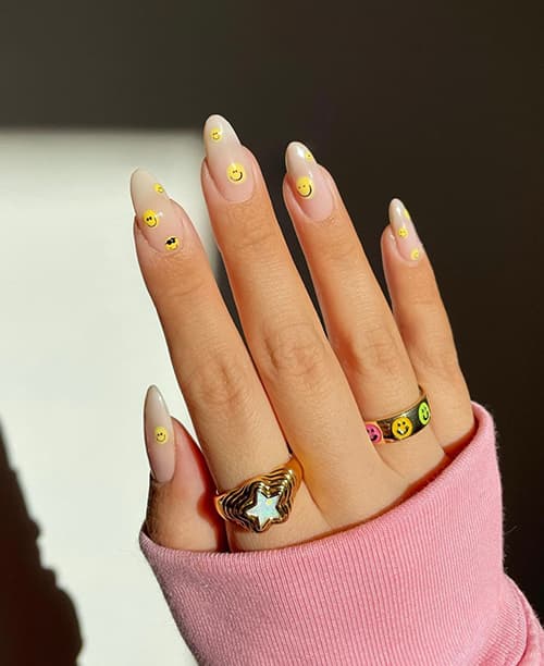 เล็บลายมินิมอล เล็บทรงอัลมอนด์