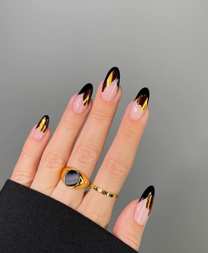 เล็บทรงอัลมอนด์