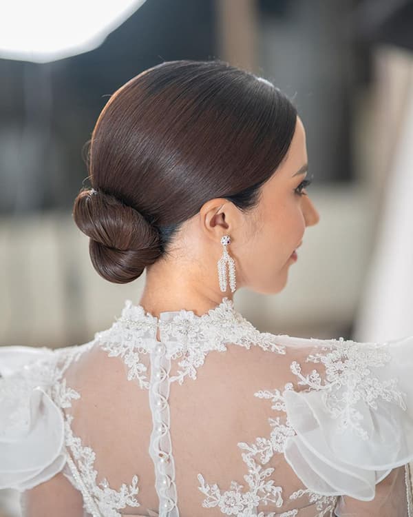 เจ้าสาว เกล้าผมมวยต่ำ