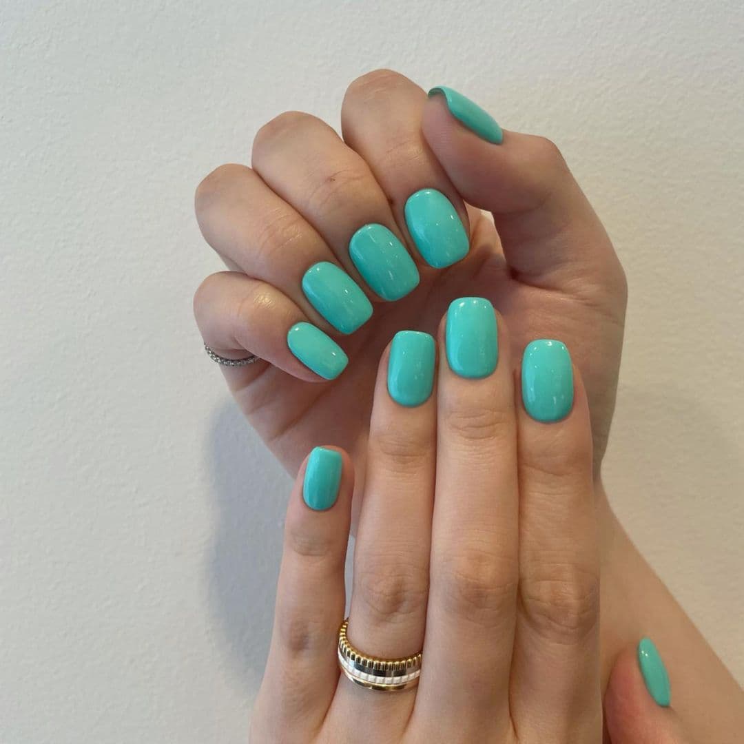 เล็บเจลสีเขียว