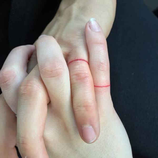 รอยสักคู่