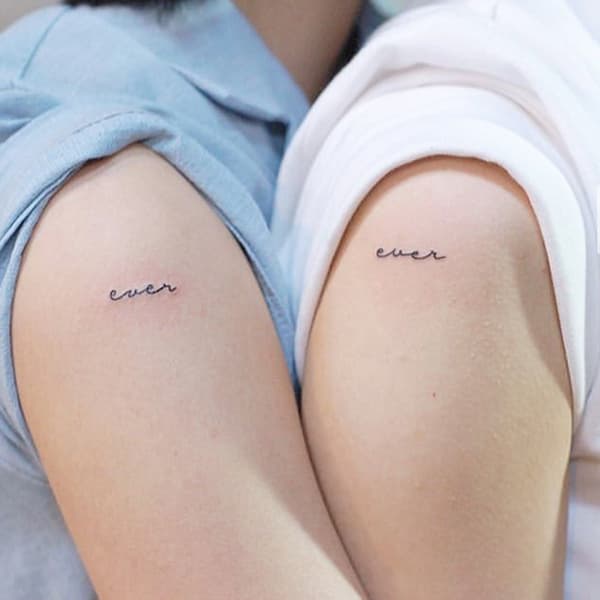 รอยสักคู่