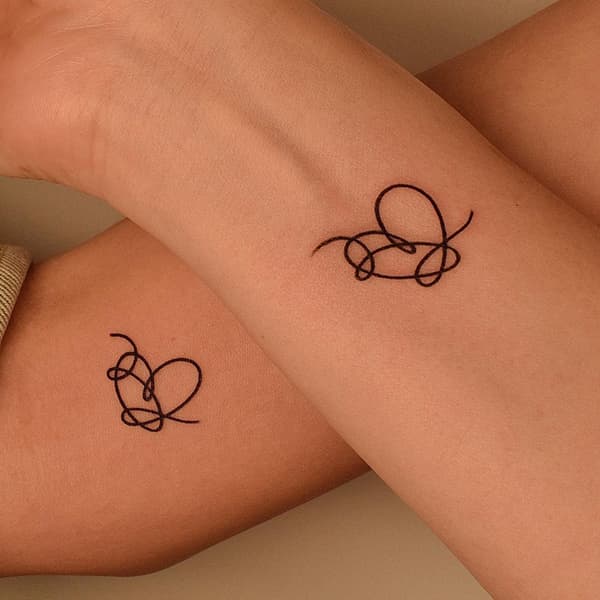 รอยสักคู่