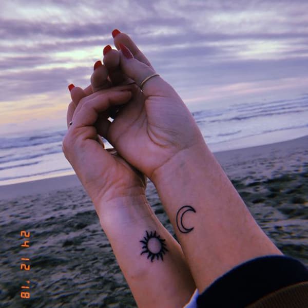 รอยสักคู่