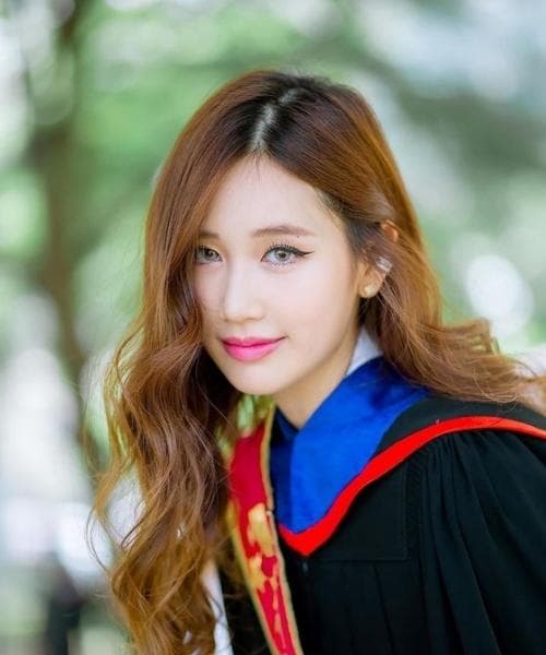 แต่งหน้ารับปริญญา