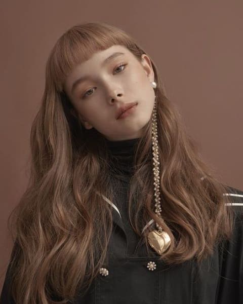 หน้าม้าตรง