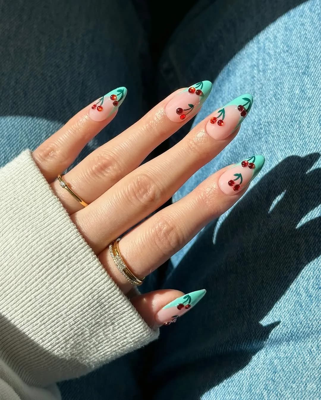 เพ้นท์เล็บ french nails แบบ Extra Jewelry