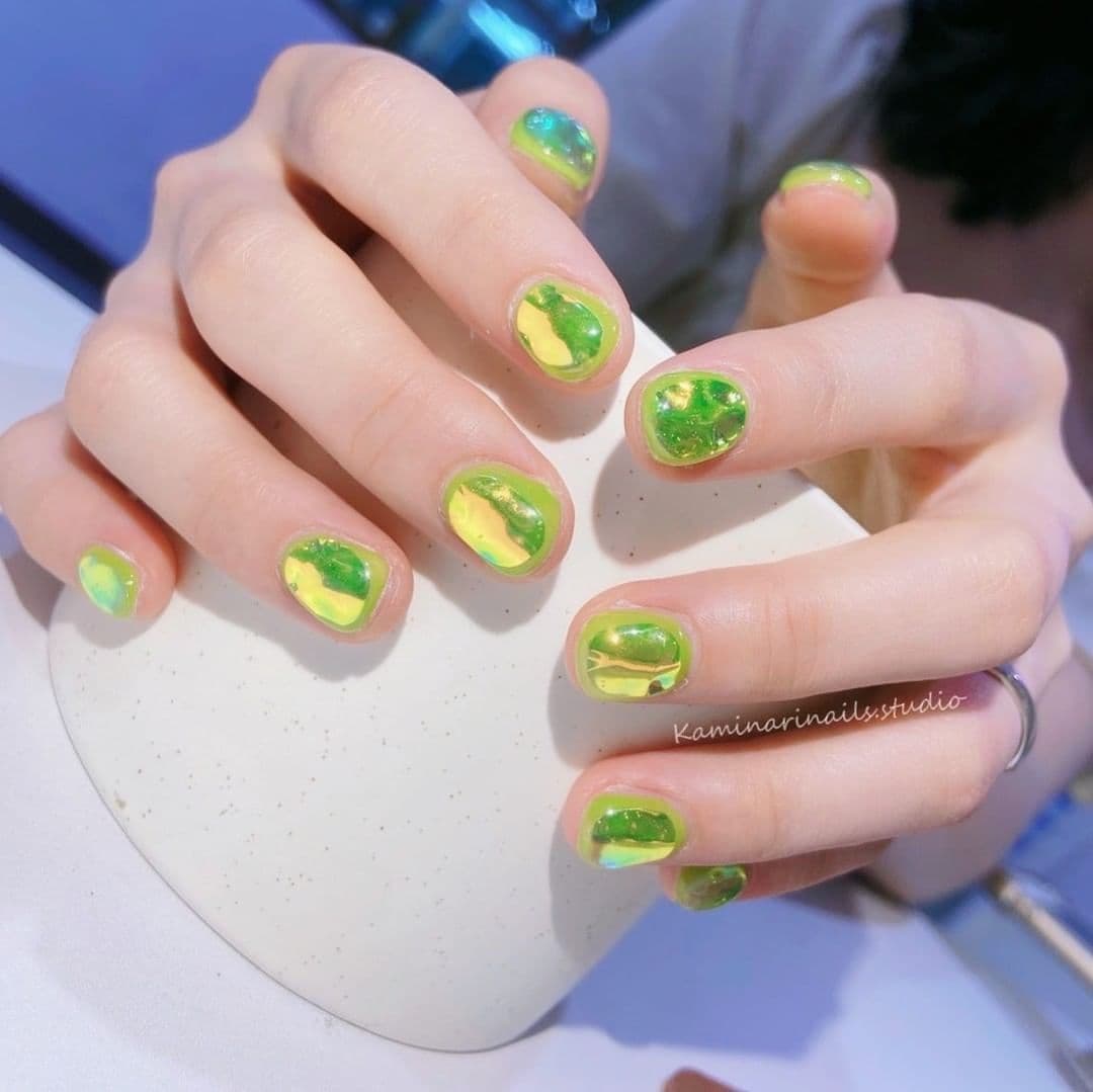 เล็บเจลสีเขียว