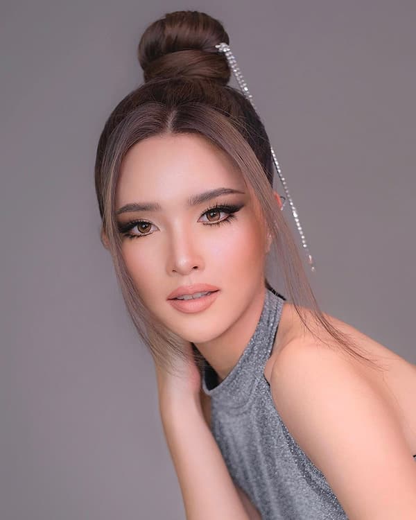 แต่งตาสาย ฝ