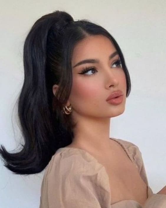 ทรงผมออกงาน