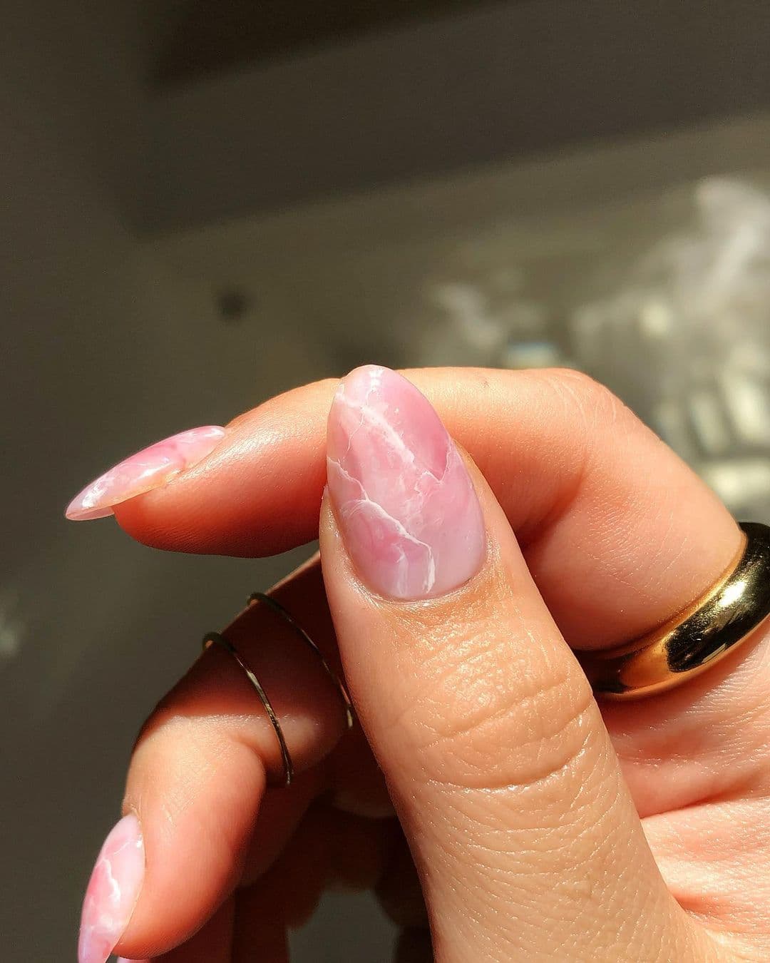 เล็บลายหินอ่อน