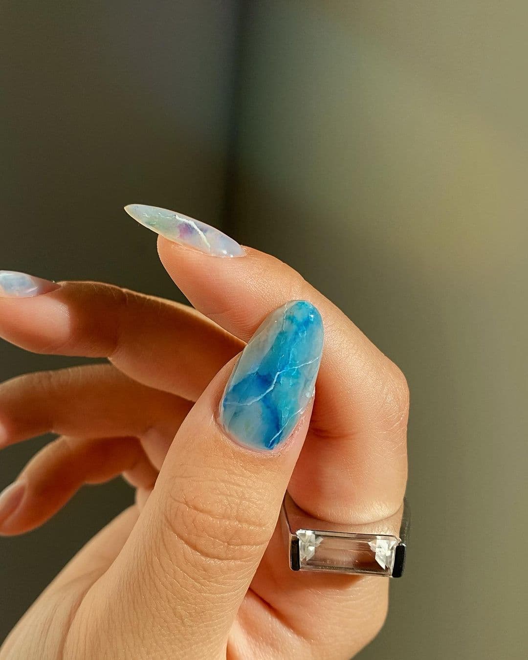 เล็บลายหินอ่อน