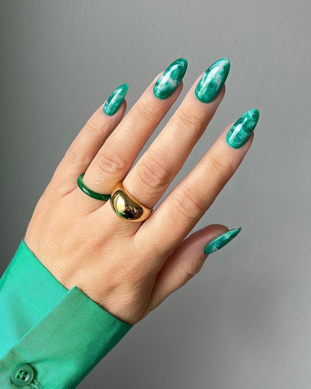 เล็บลายหินอ่อน