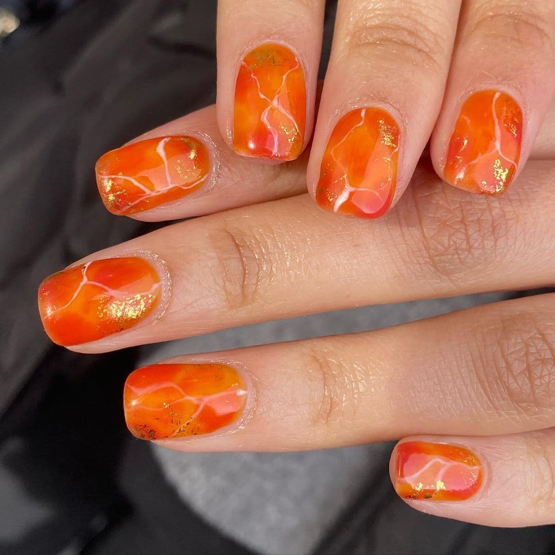 เล็บลายหินอ่อน