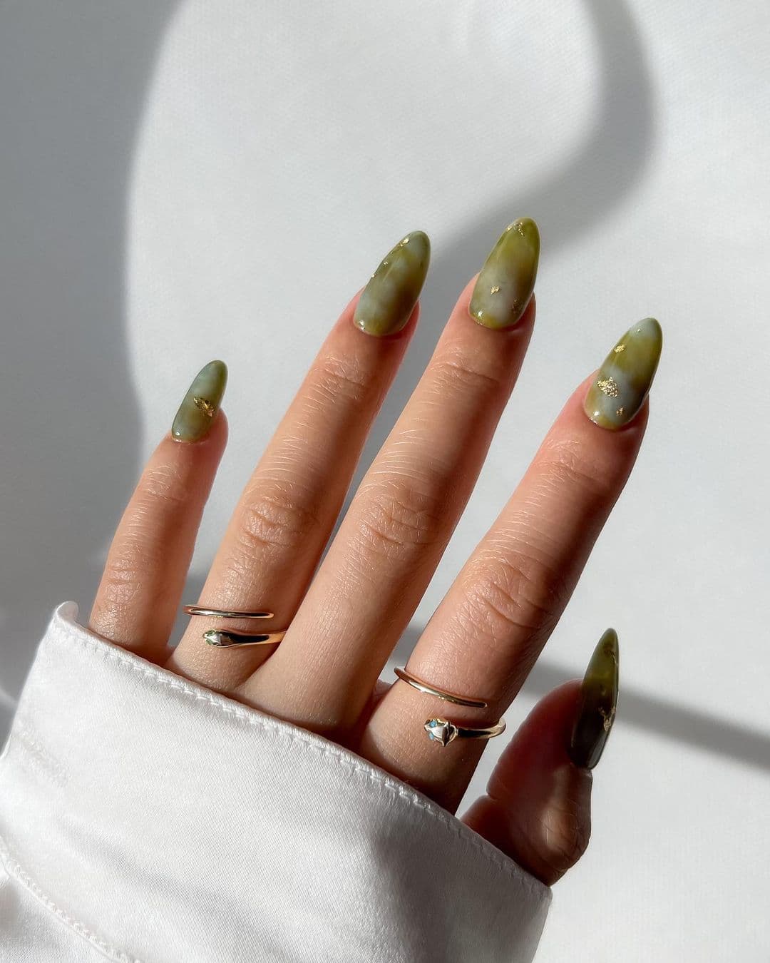 เล็บลายหินอ่อน