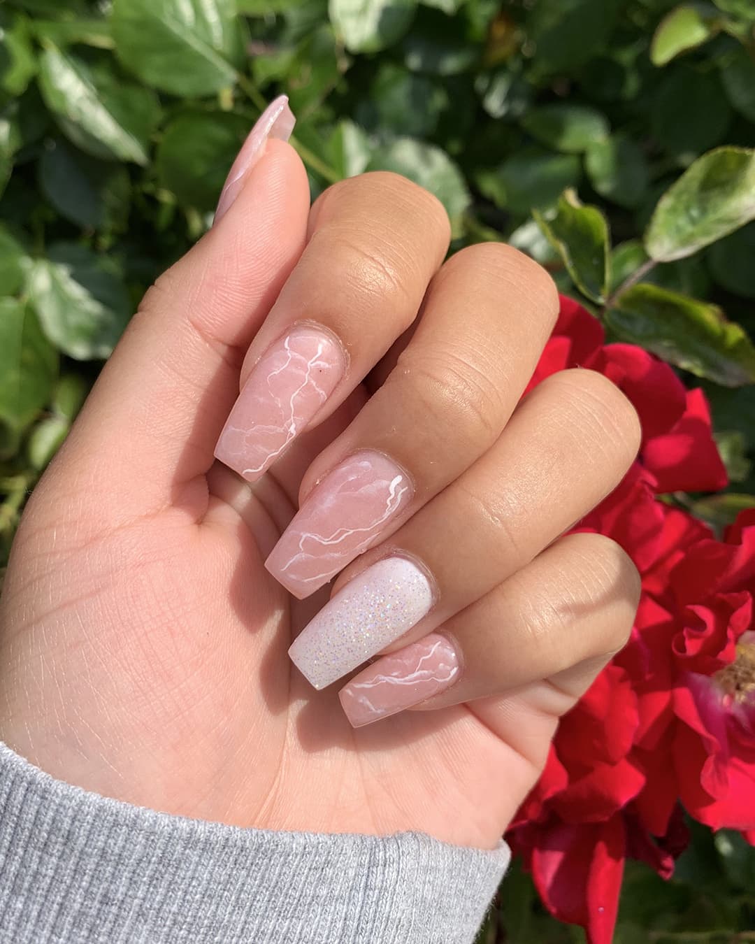 เล็บลายหินอ่อน