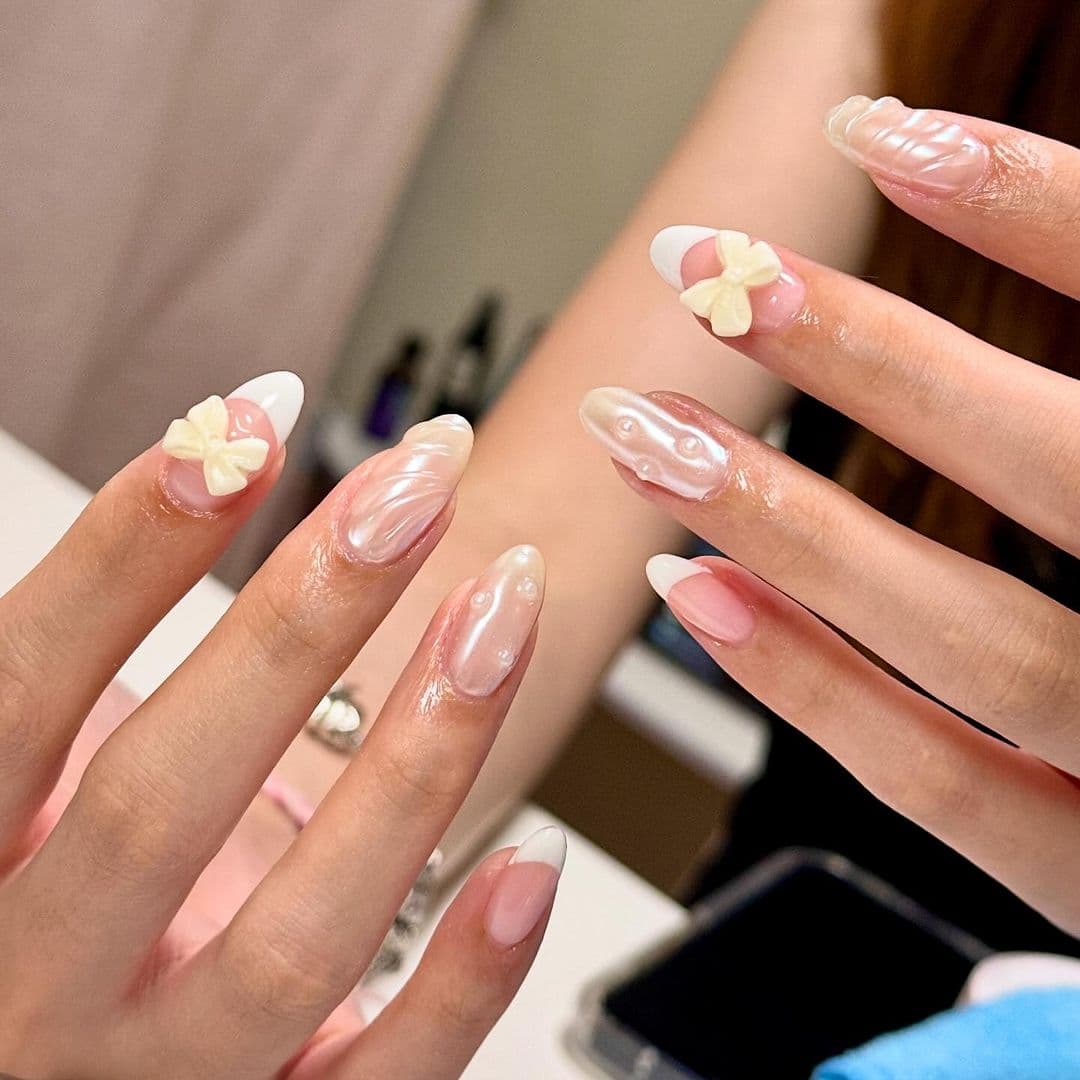 เล็บสีมุก