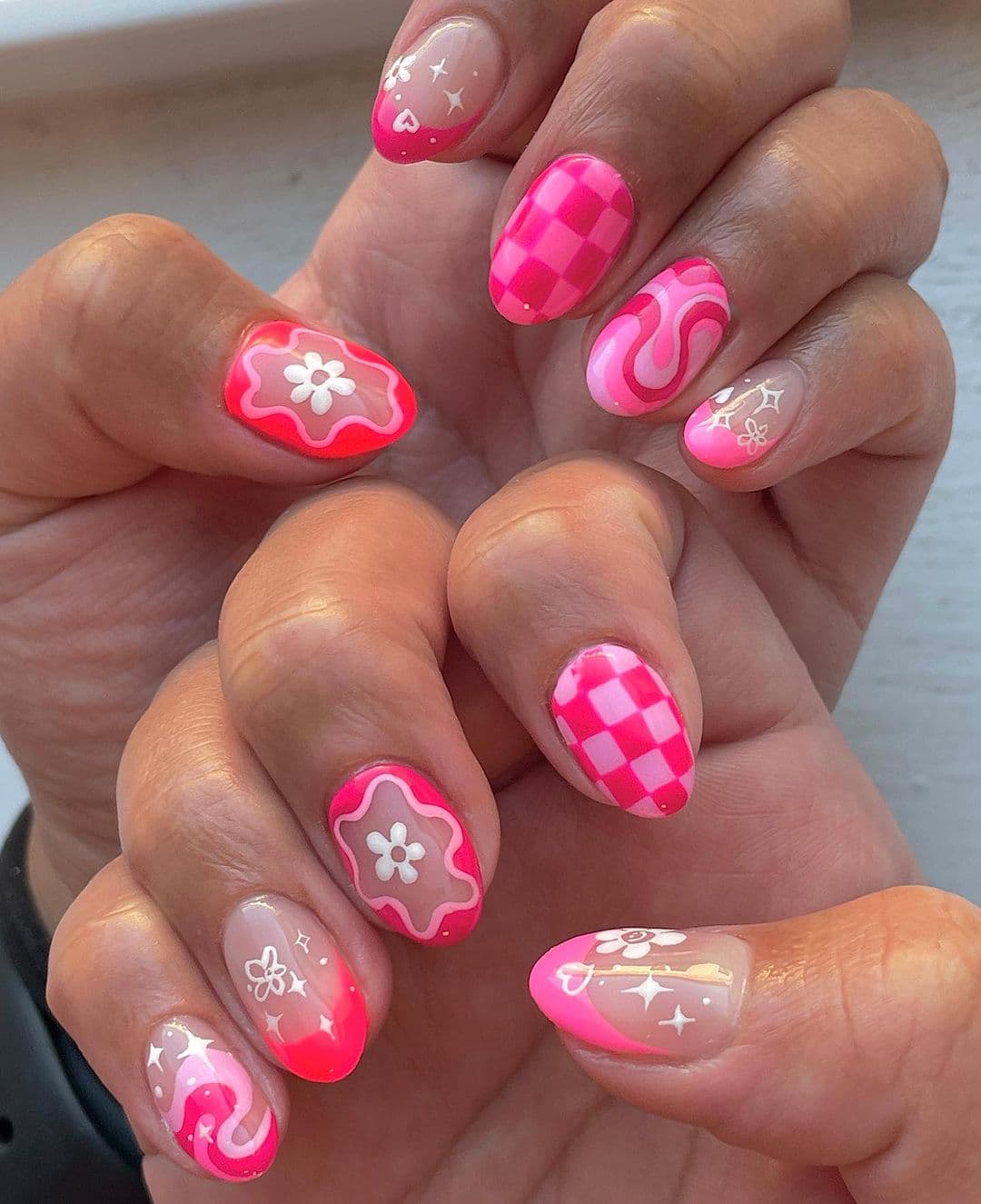 เล็บสีชมพูบาร์บี้, เล็บ สีชมพู บาร์ บี้, ชมพูบาร์บี้, ลายเล็บสีชมพูบานเย็น, สีเล็บชมพูบาร์บี้