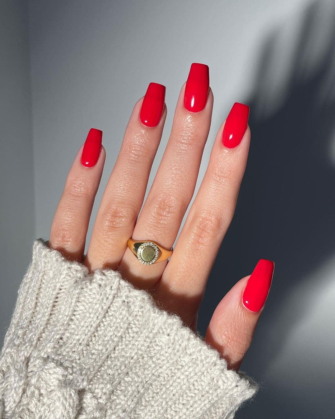 เล็บเจลสีแดง
