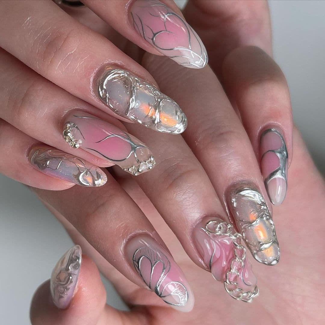 เล็บสีเงิน, สีเล็บสีเงิน, ทาเล็บสีเงิน